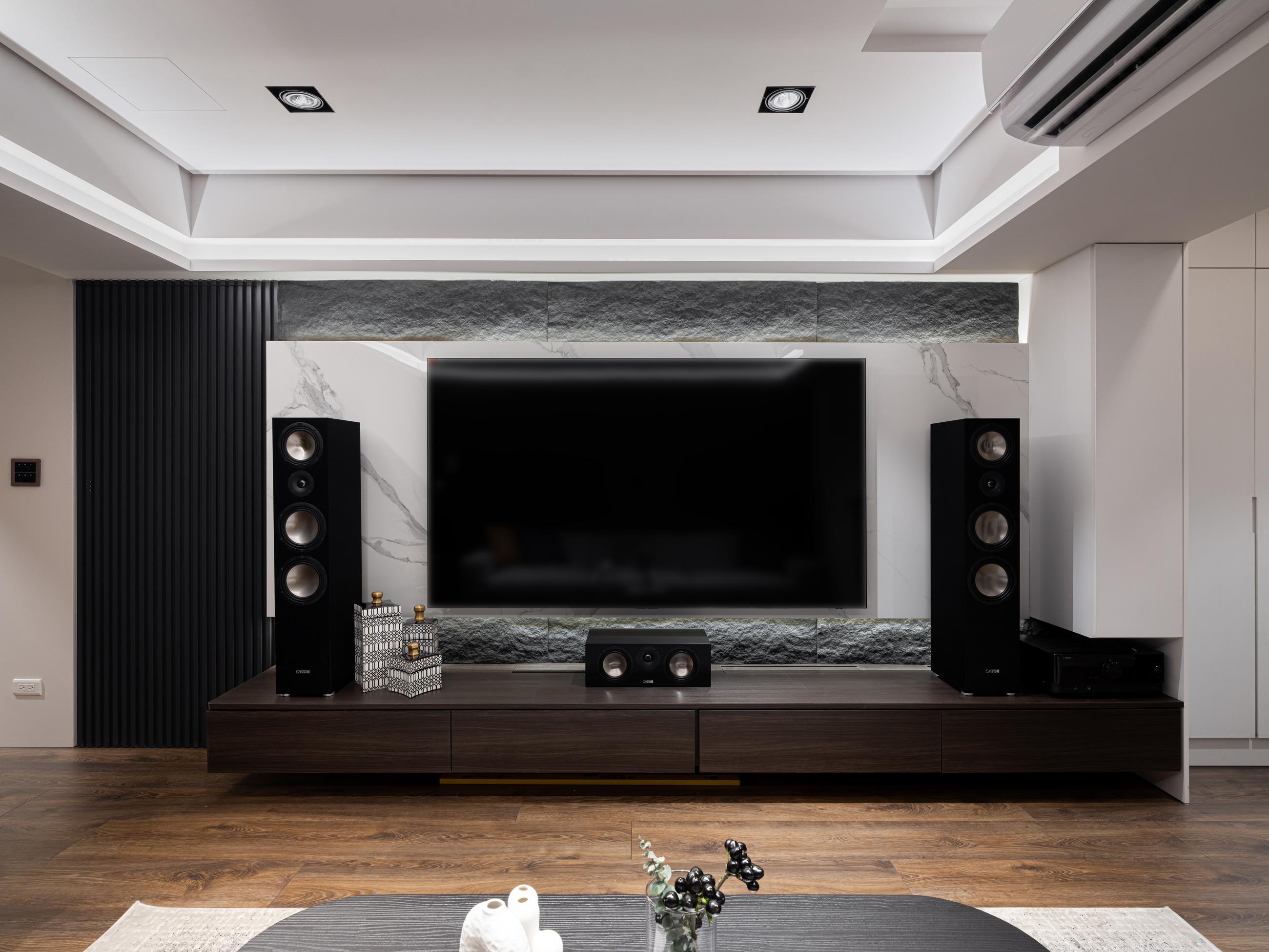 3B4D8D86-6820-4902-9B2F-1F2FCBA63C81